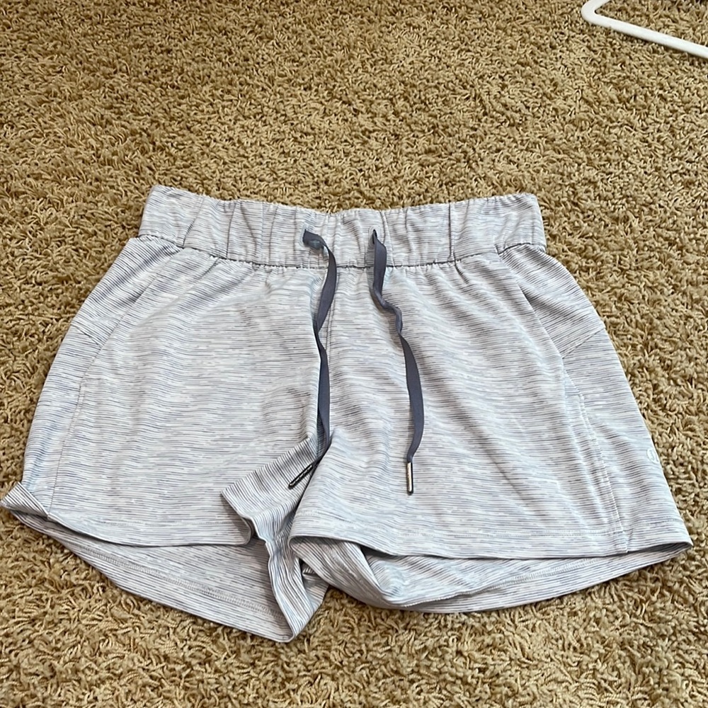 Womens tie front lululemon shorts!!